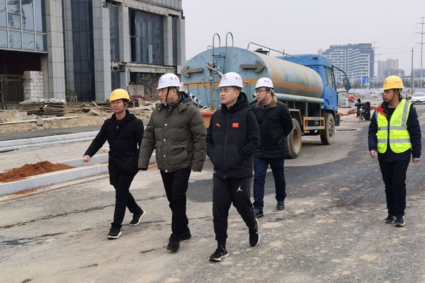 1609652181338916.jpg 南昌市政建設(shè)黨委書記徐旭洛陽東路綜合改造工程600400P2.jpg