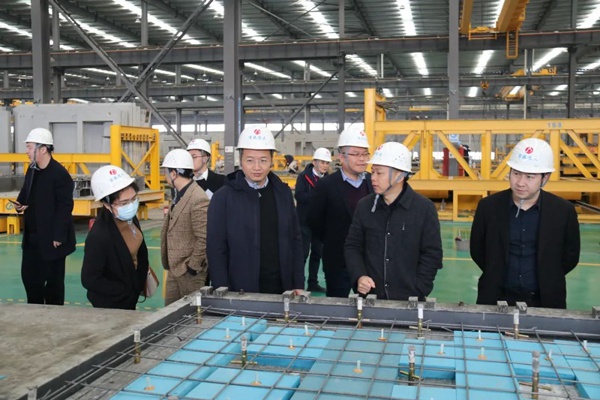 南昌市政建設(shè)集團(tuán)黨委副書記王海龍市政遠(yuǎn)大考察交流6003.jpg
