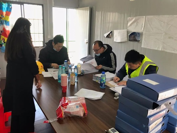 1611892467500640.jpg 南昌市政建設(shè)集團(tuán)開(kāi)展安全質(zhì)量進(jìn)度檢查6001.jpg