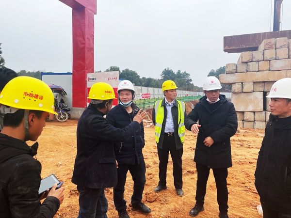 1612339704564655.jpg 南昌市政建設(shè)集團湖南名門國際項目節(jié)前安全檢查6003.jpg