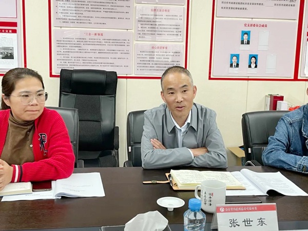 1617675094308157.jpg 南昌市政公用集團(tuán)宣傳部傅越華指導(dǎo)報(bào)告文學(xué)創(chuàng)作6002.jpg