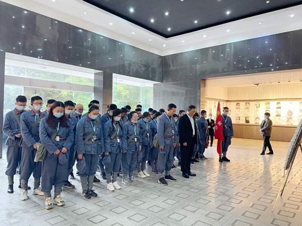 1618795303586205.jpg 南昌市政建設(shè)集團組織黨員干部上井岡山開展黨史學習教育6003.jpg