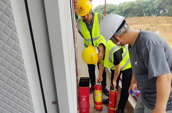 1623312394107974.jpg 南昌縣人才公共實訓(xùn)基地項目開展端午節(jié)前安全檢查691.jpg