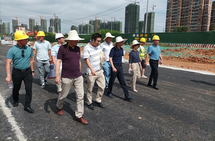 鄭學(xué)平蒞臨廣州路東延工程項目進(jìn)行質(zhì)量安全檢查6911.jpg