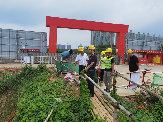 1629076682250075.jpg 南昌市政建設(shè)深入一線開(kāi)展疫情防控及安全生產(chǎn)檢查工作6912.jpg