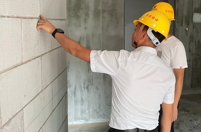 1629944783705963.jpg 黎德義前往桃花南路安置房建設(shè)項目檢查指導(dǎo)6911.jpg