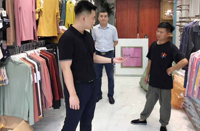 1630913090788734.jpg 熊浩前往上海路物業(yè)檢查指導691 (3).jpg