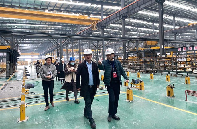 1640758690203051.jpg 南昌縣政協(xié)副主席梁文杰蒞臨市政遠(yuǎn)大調(diào)研裝配式建筑691.jpg