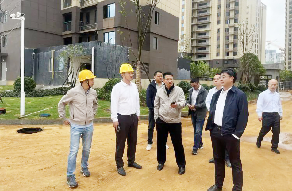劉順保到杭州路項(xiàng)目、秦坊安置房項(xiàng)目調(diào)研