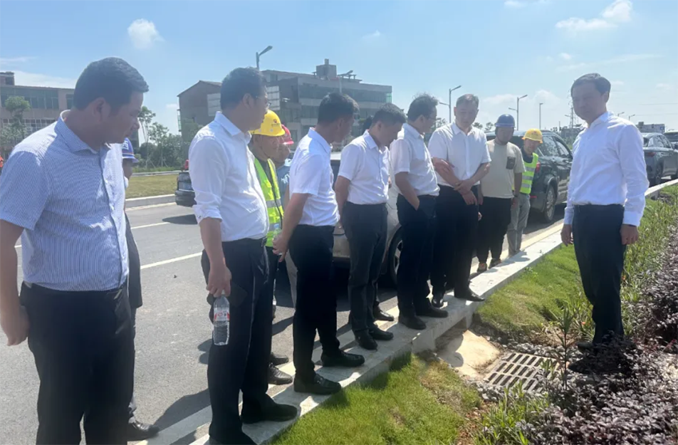 萬義輝到廣州路東延項(xiàng)目調(diào)研 萬義輝到廣州路東延項(xiàng)目調(diào)研