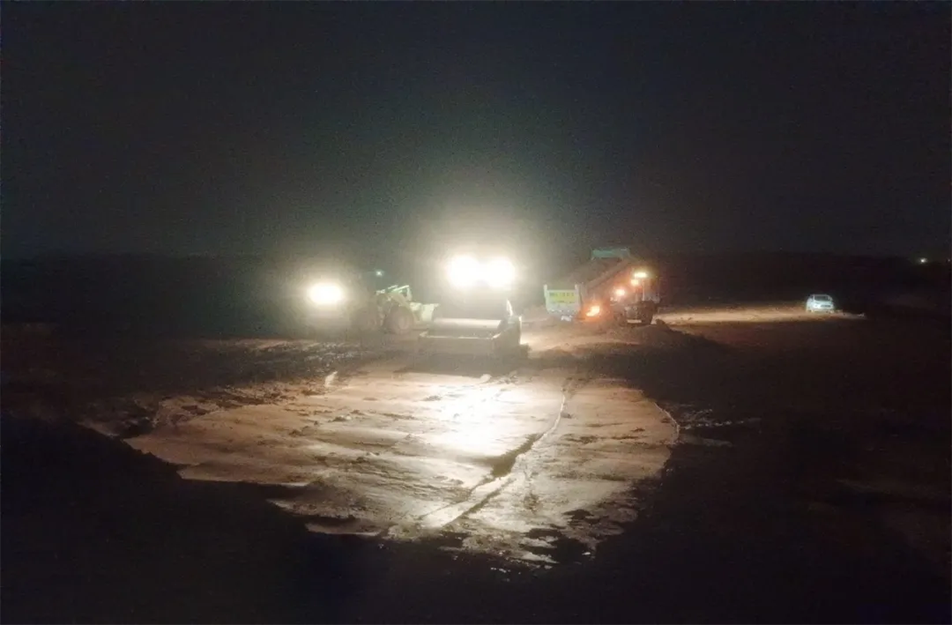 贛江新區(qū)云翔大道建設(shè)進展:分秒必爭沖刺通車目標 | 南昌市政建設(shè)集團攻堅紀實 贛江新區(qū)云翔大道建設(shè)進展:分秒必爭沖刺通車目標 | 南昌市政建設(shè)集團攻堅紀實